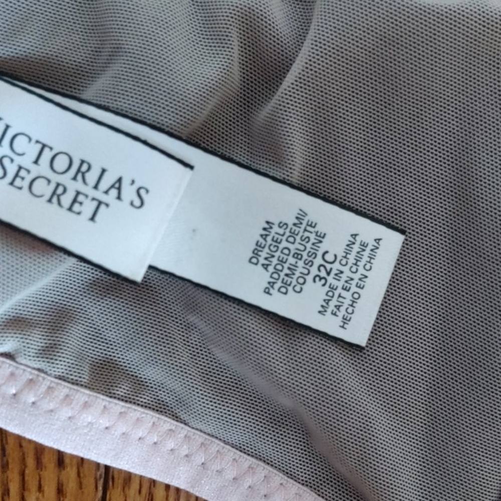 VS‎ bra - Picture 3 of 3